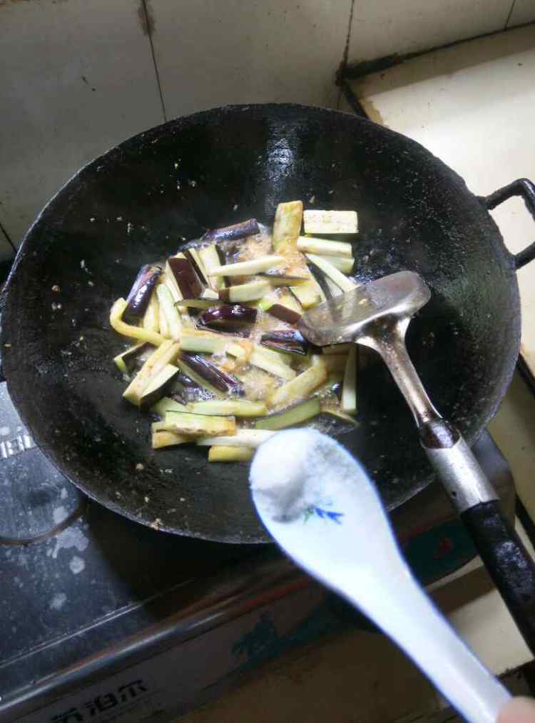 排骨炒茄子