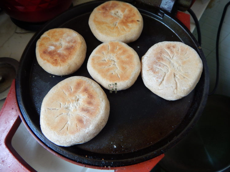 胡萝卜鸡蛋杂粮面饼