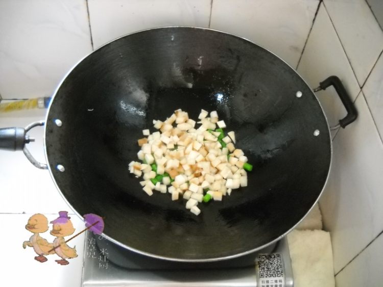 杏鲍菇炒卤干