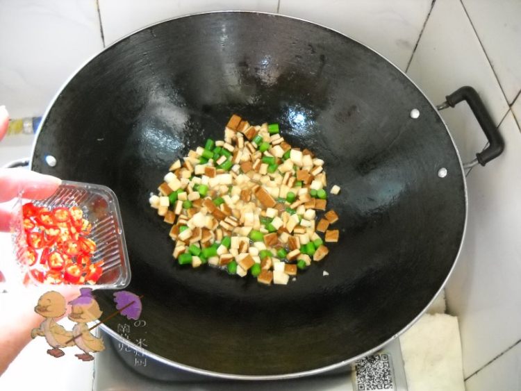 杏鲍菇炒卤干