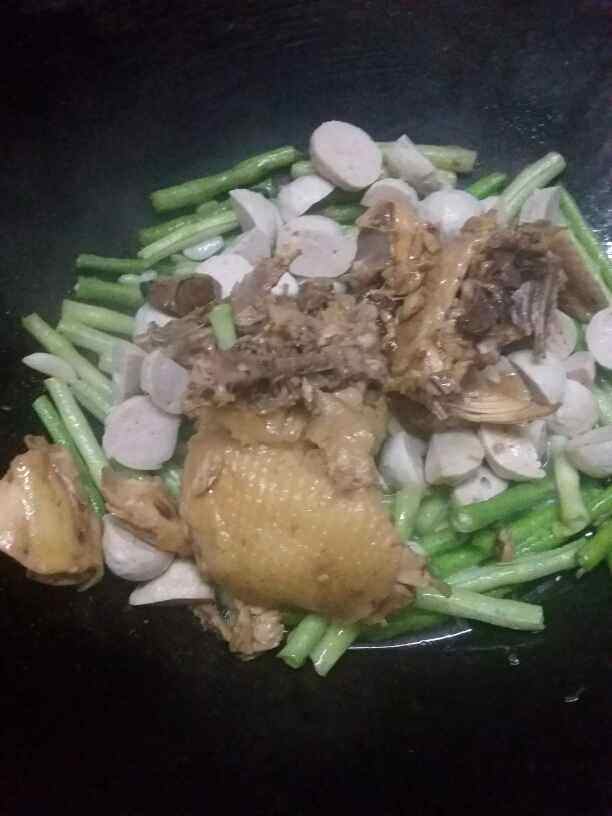 豆角肉丸炒剩鸡