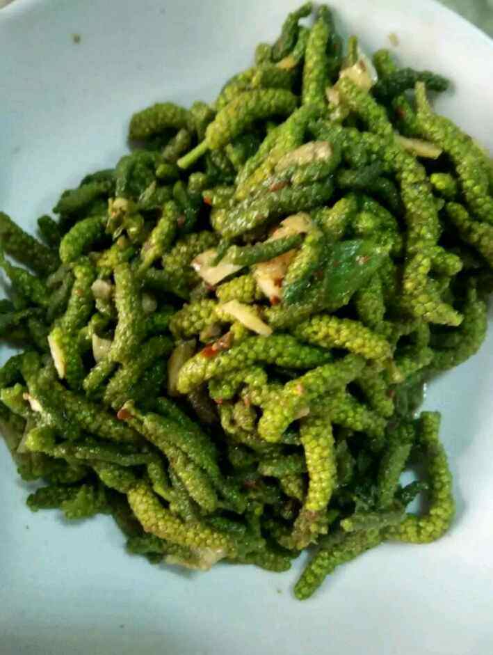 蒜香毛毛虫