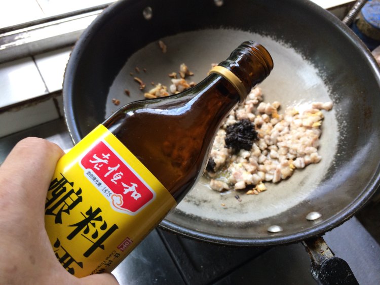 橄榄菜豆角炒肉丁