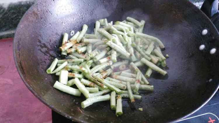 土豆炒豆角