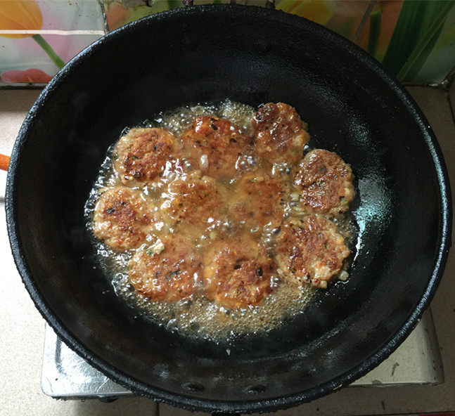 黑椒煎肉饼