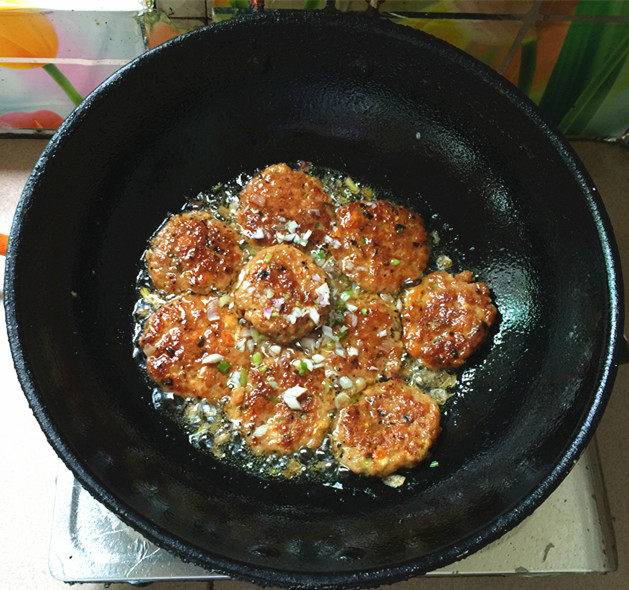 黑椒煎肉饼