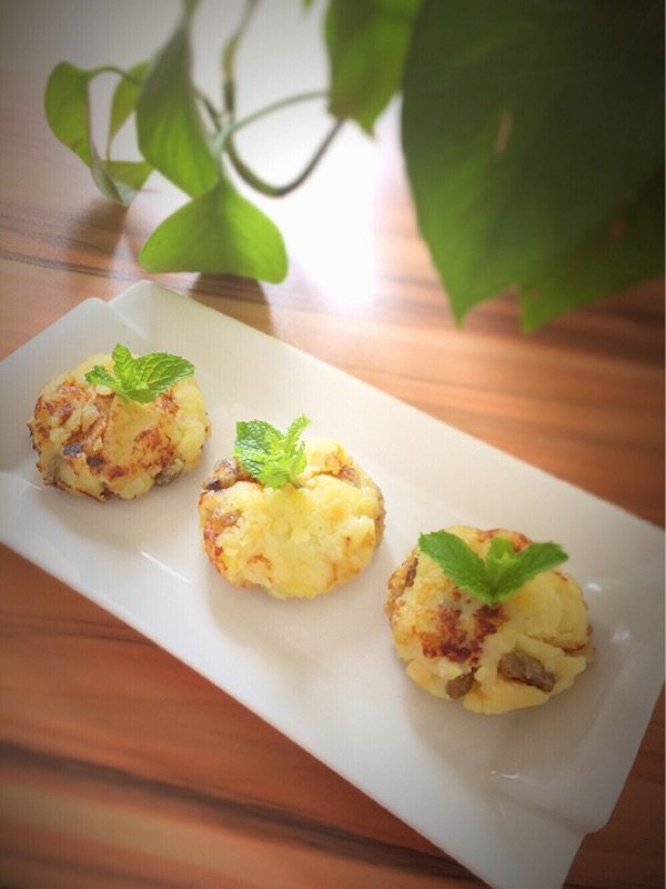 葡萄干土豆饼