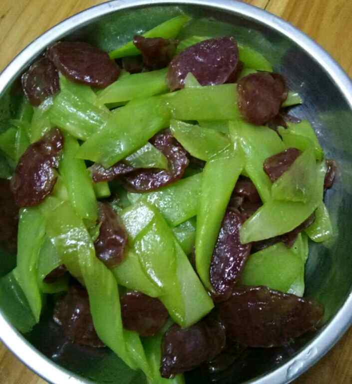 炒腊肠