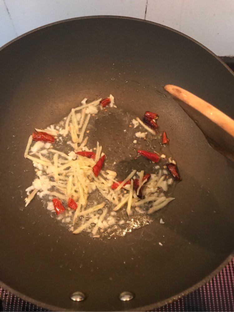 海蛎酸辣汤
