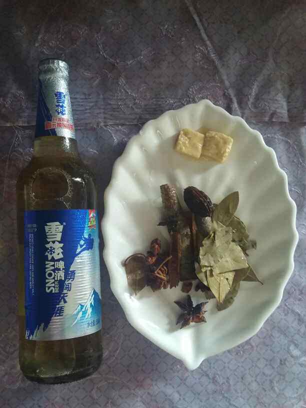 啤酒卤肉鸡蛋