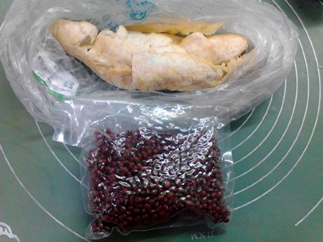 榴莲壳红豆汤