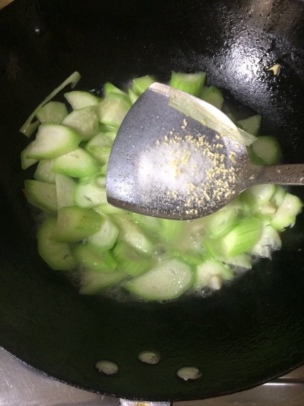 丝瓜炒鸡蛋