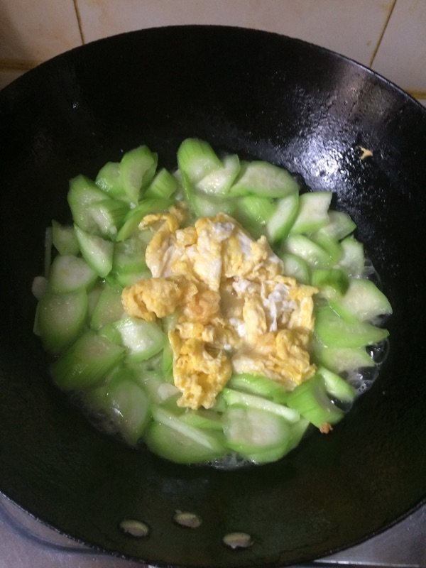 丝瓜炒鸡蛋
