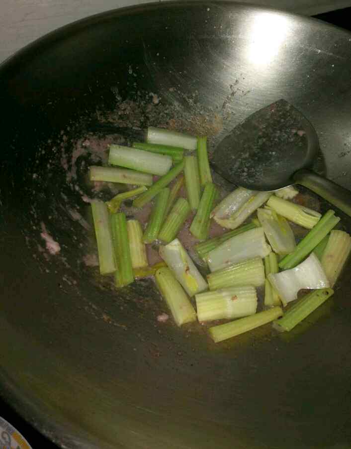 芹菜炒鱿鱼