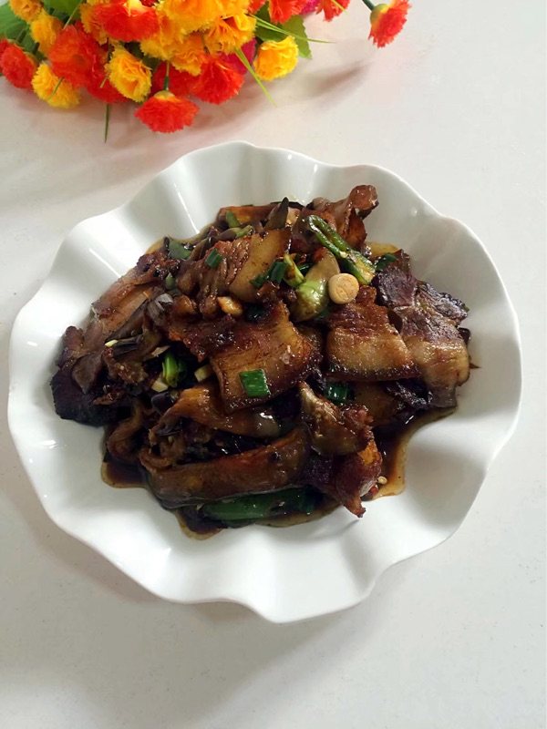 茄子尖椒炒肉