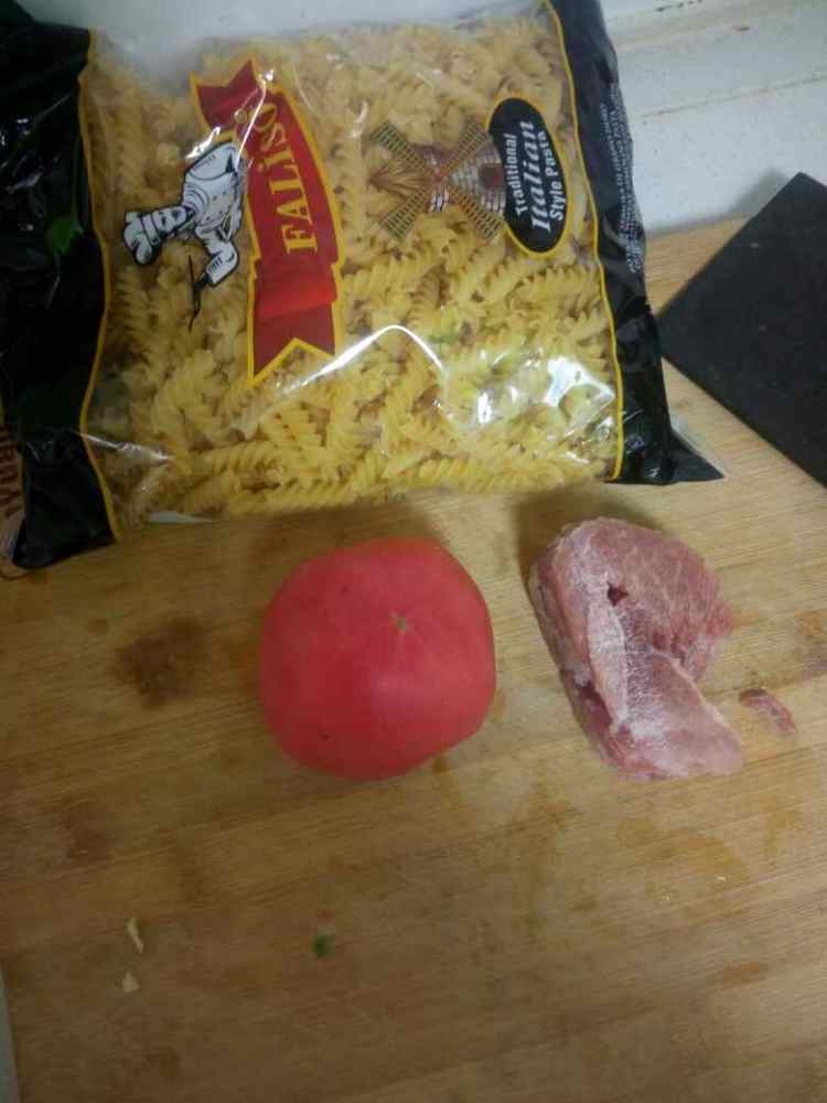 肉酱意大利螺丝面