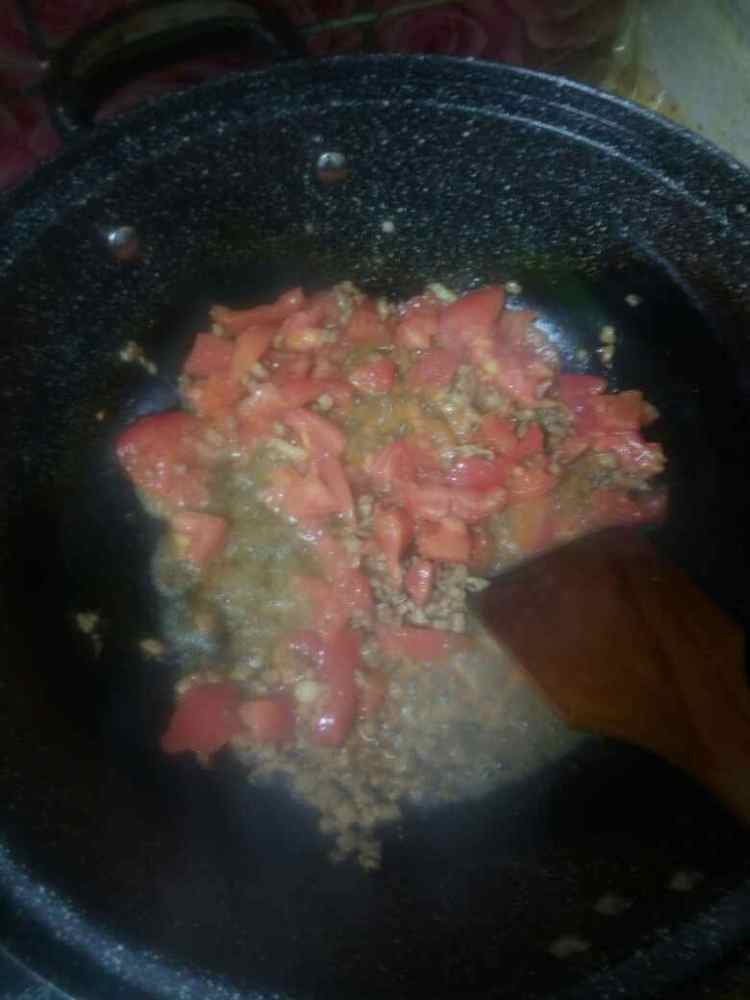 肉酱意大利螺丝面