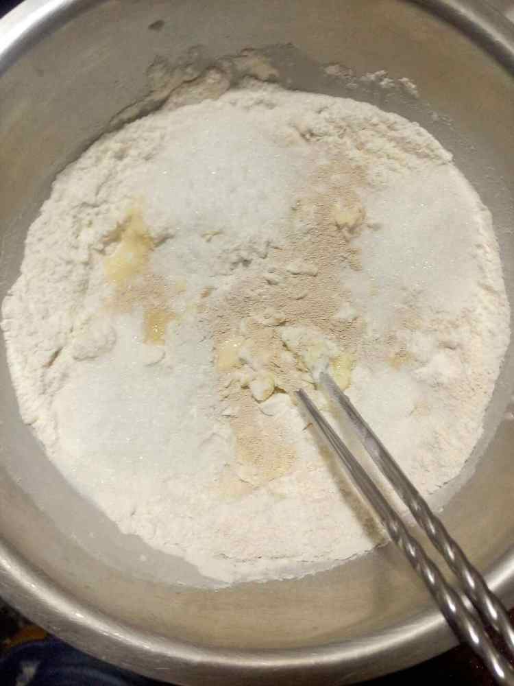 椰蓉红豆面包