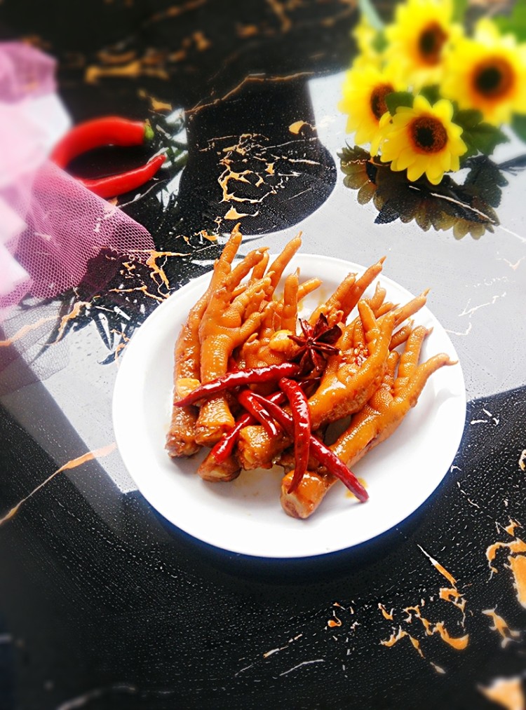 吮指鸡爪