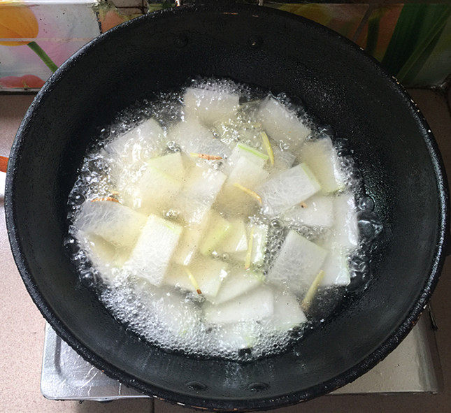 冬瓜花蛤汤