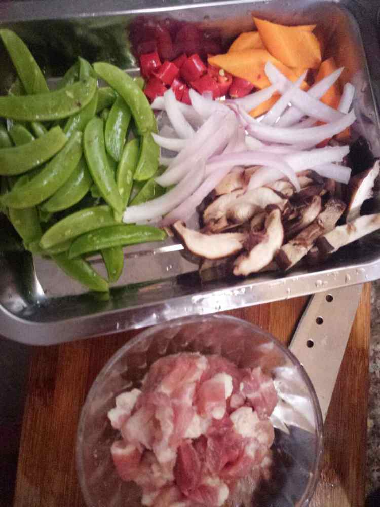 甜豆香菇炒肉片