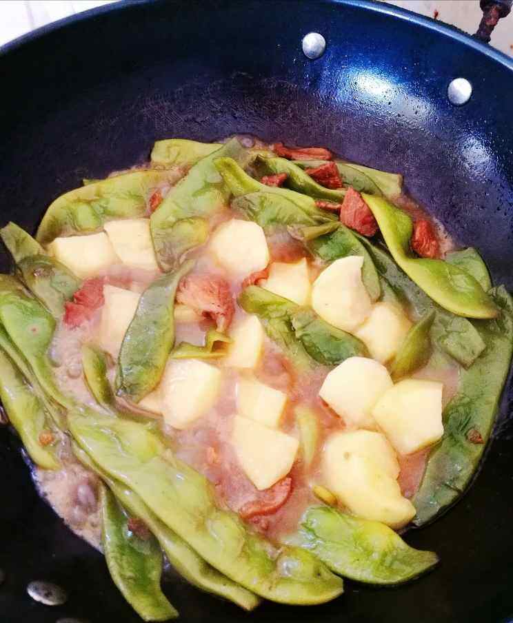 油豆角炖土豆