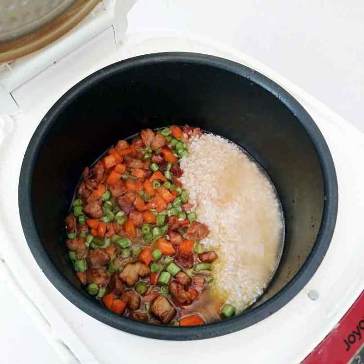 豇豆卤肉闷饭