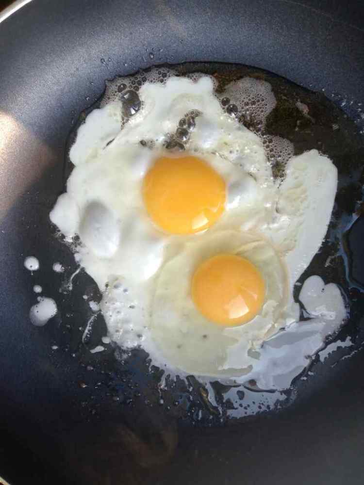 香肠鸡蛋炒饭
