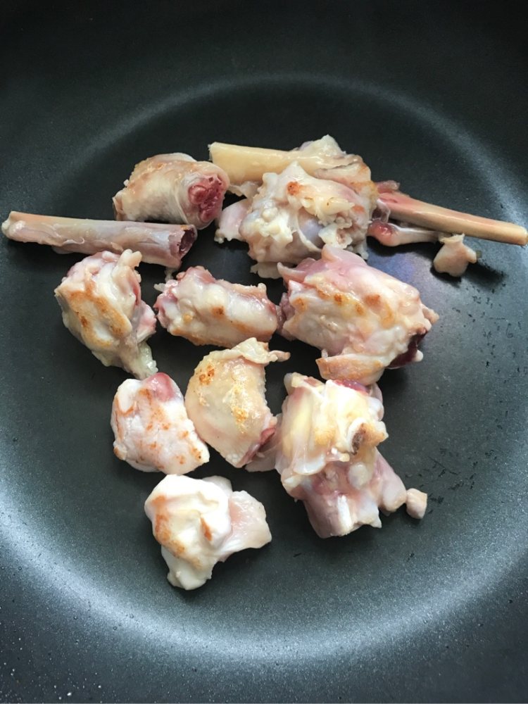 咸骨节瓜煲