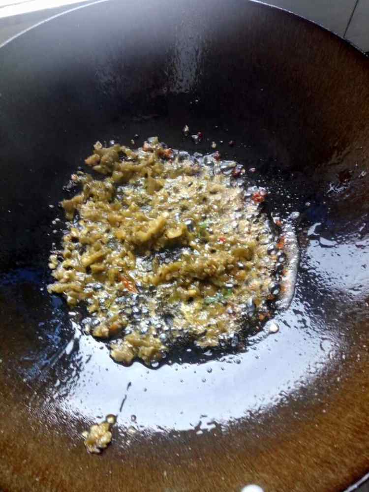 剁椒酱炒空心菜梗