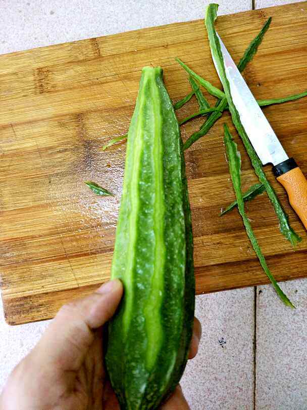 白蛤蜊丝瓜汤