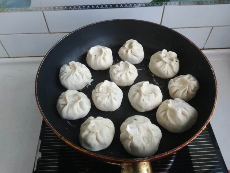 平底锅生煎包