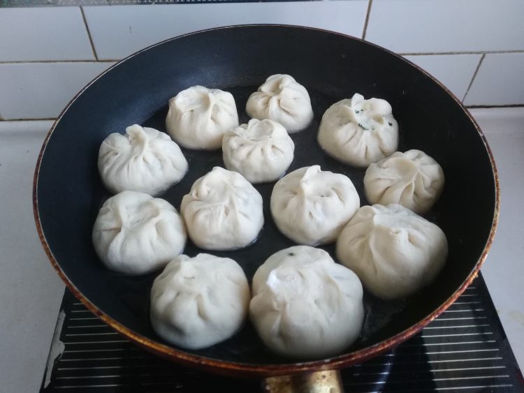 平底锅生煎包