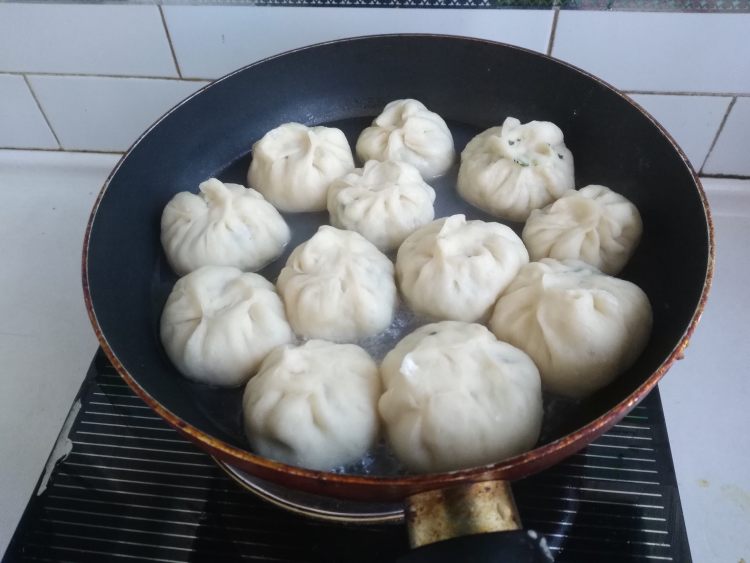 平底锅生煎包