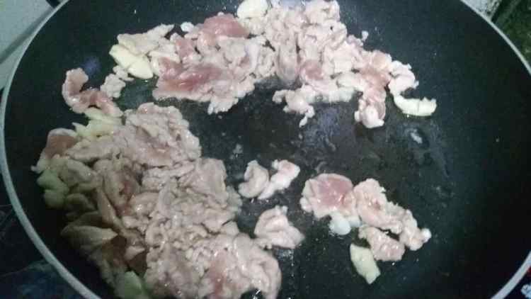 青椒榨菜炒肉