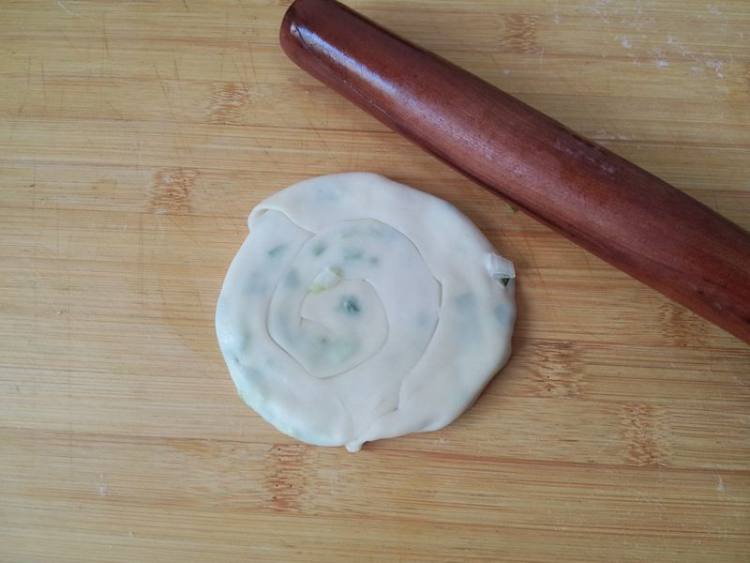 饺子皮葱油饼
