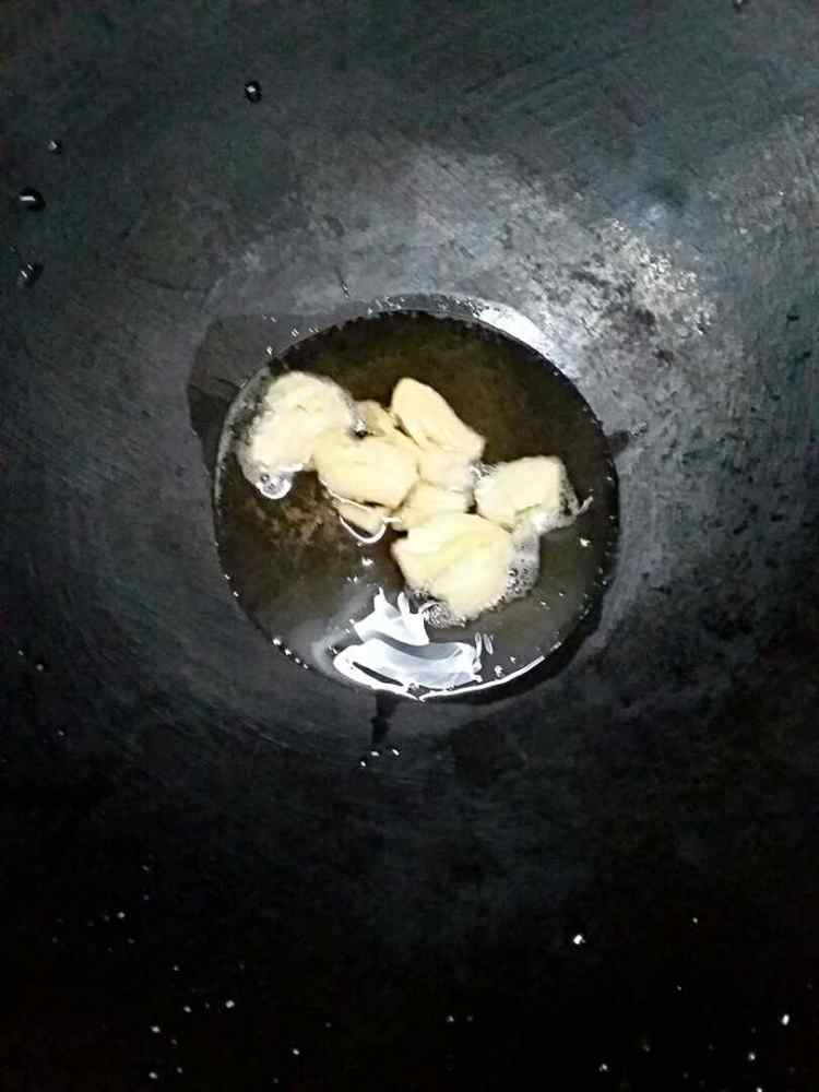 榨菜肉丝炒肉丸