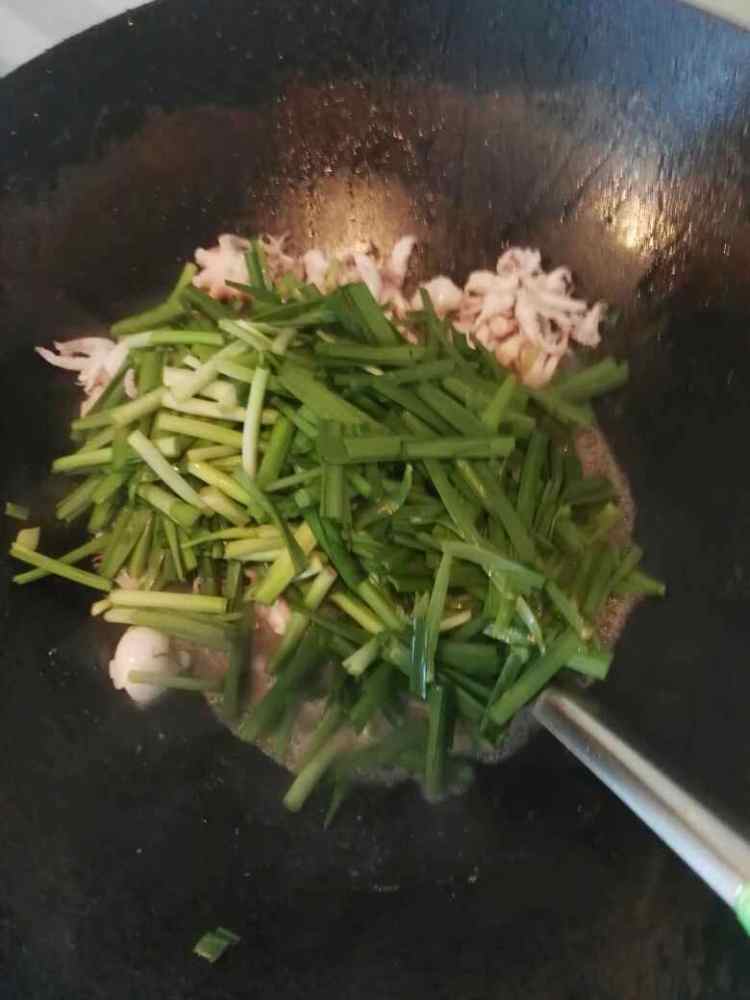 小墨斗鱼炒韭菜