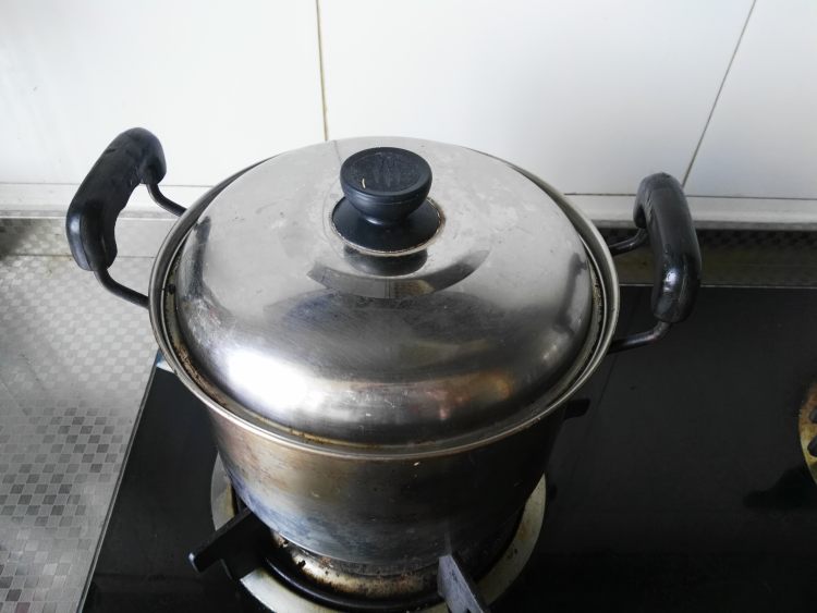 香辣鸡丝凉面