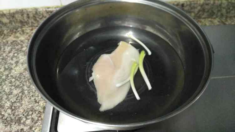 鸡丝凉面