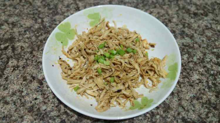 鸡丝凉面