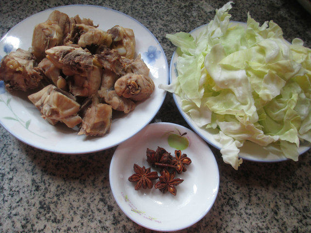 圆白菜炒鸡块