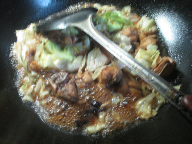 圆白菜炒鸡块