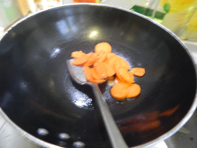 黄瓜炒腐竹