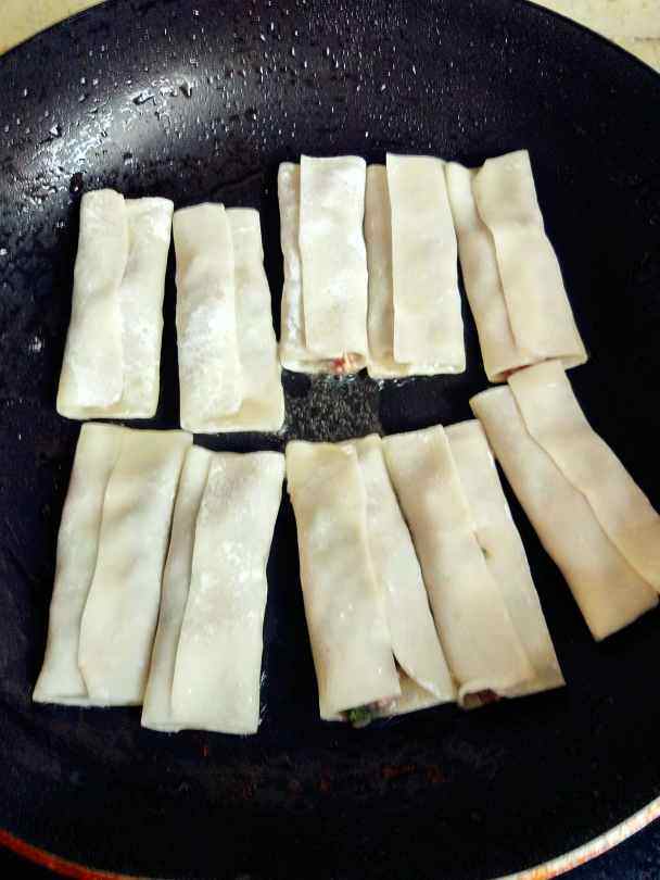 牛肉韭苔锅贴