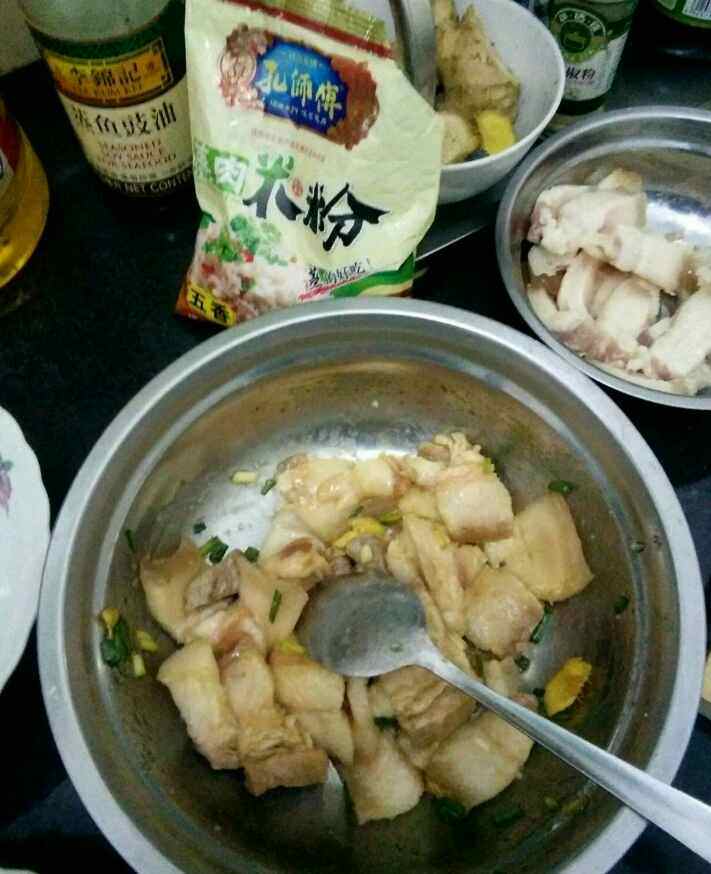 南瓜蒸肉块