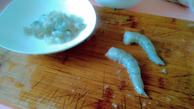 韭菜苔鲜肉虾仁水饺