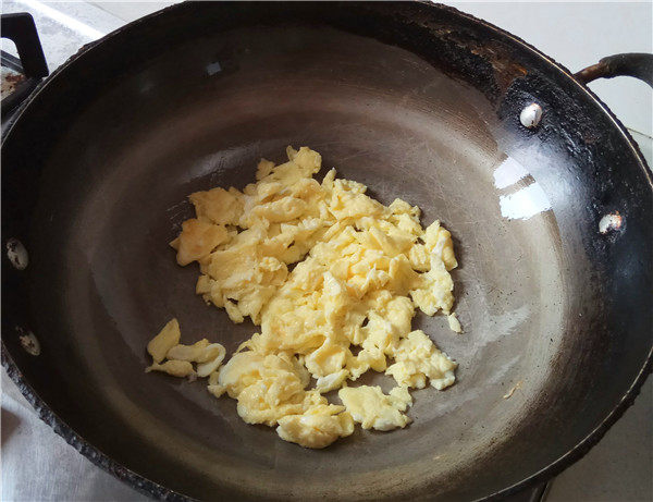 海参酱胡萝卜蛋炒饭