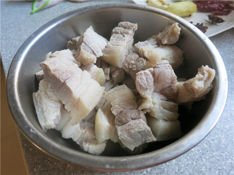 红烧肉炖土豆