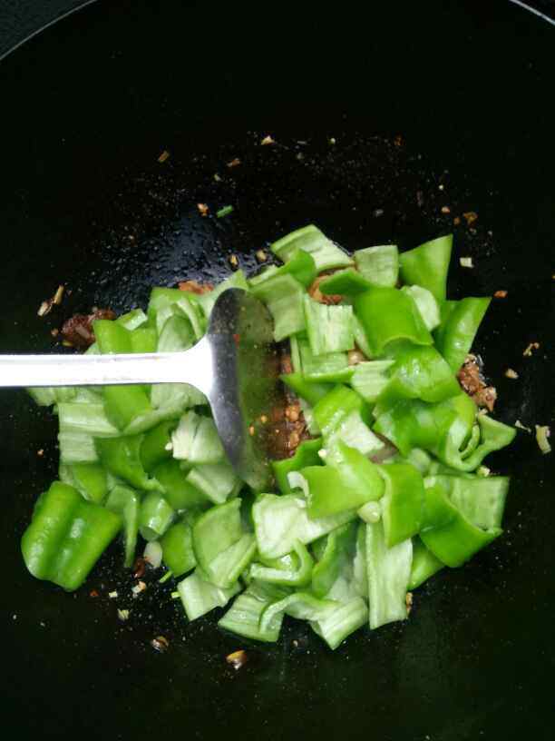 青椒炒豆腐